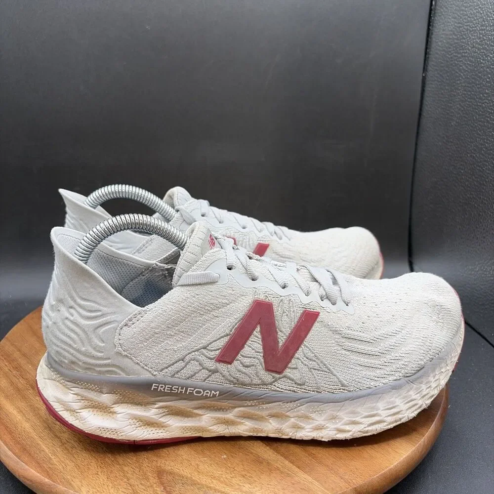 New Balance Fresh Foam 1080v10 Men’s Size 7.5 Running Shoes Gray Red Sneakers